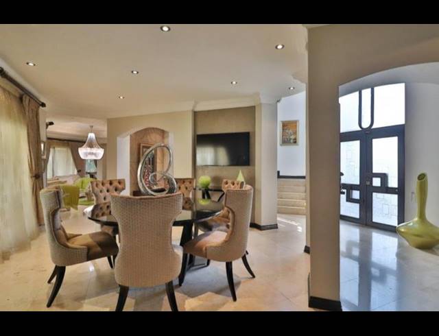 5 BEDROOM HOUSE SOLD IN ASPEN HILLS